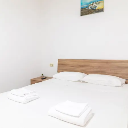Sardinianworld - Domus Claudia Apartment Funtana Meiga